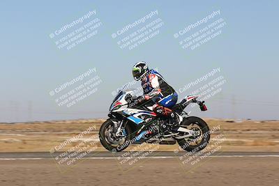 media/Nov-25-2023-TrackDaz (Sat) [[54fee2da70]]/Group C/Wheelie Bump (1240pm)/